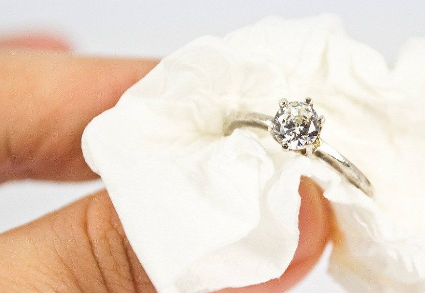 Ways to gently clean a diamond ring at home