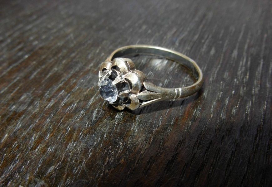 Ring with stone