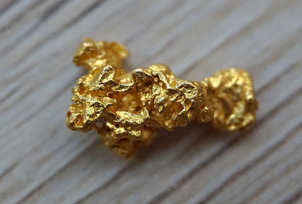 Minéral d'or