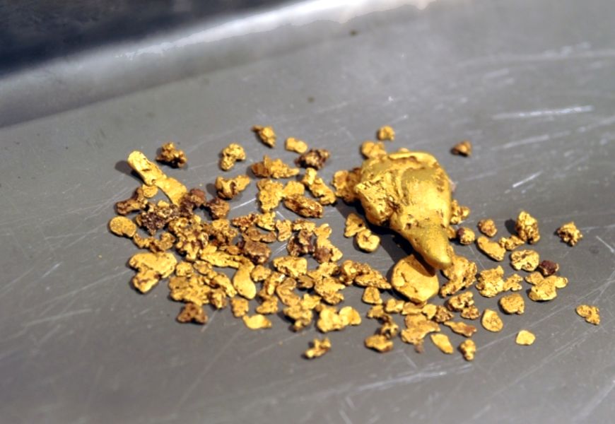 Alluvial gold 