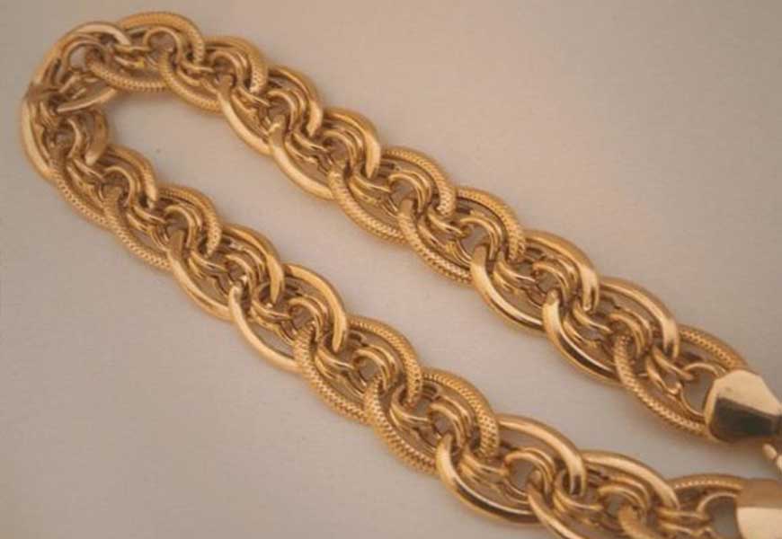 Weaving a chain "Nonna"