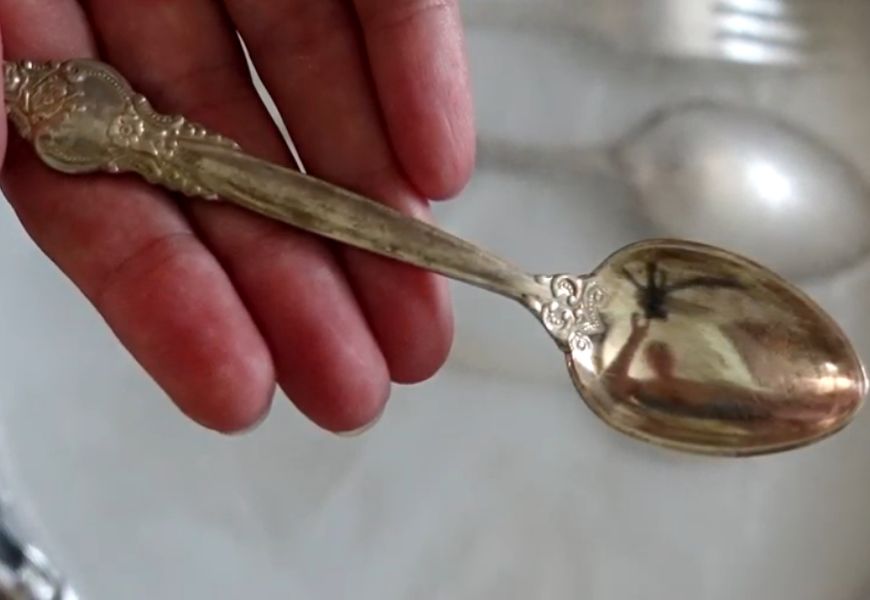 How to clean silverware at home quickly and effectively from the blackness