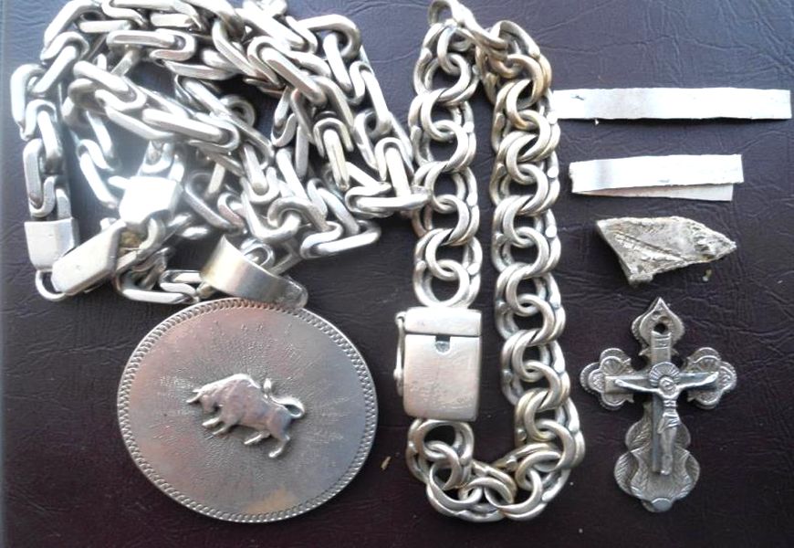 Elements of silver marking on jewelry