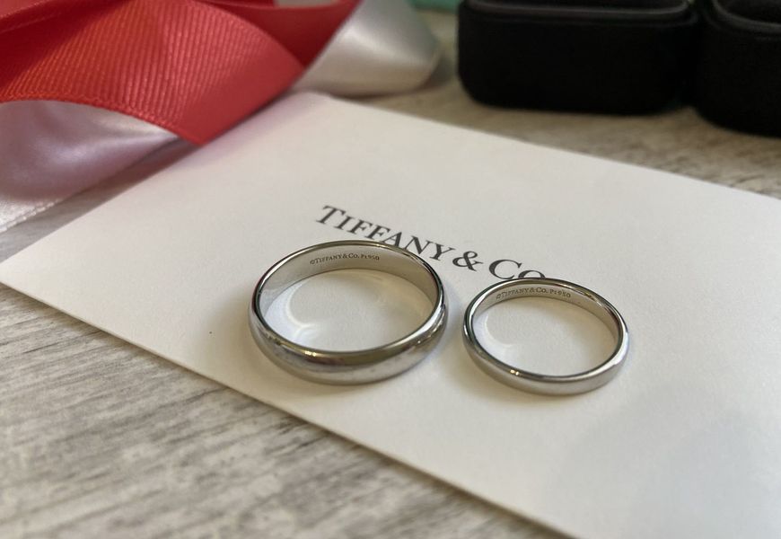 Branded platinum rings